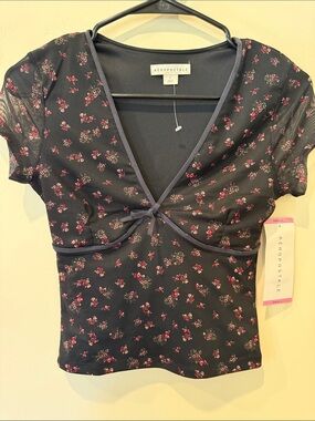 Aeropostale Black Mesh V-Neck Floral Crop Top NWT Size Small Fairy Whimsy